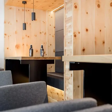 加米英兹安公寓 * 索尔登